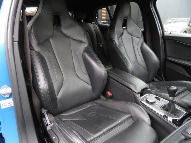 BMW 1-SERIE 118i High Executive Edition-M Airco Cr-Control CarPlay Panoramadak