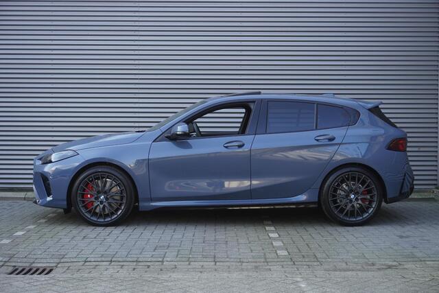 BMW 1-SERIE 120 M Sportpakket Pro | High Executive | Innovation Pack | Individual Lak | Panoramadak