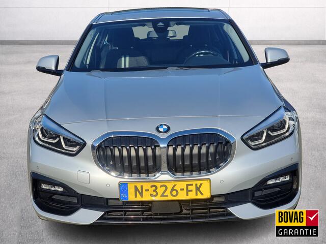 BMW 1-SERIE 118i Business Edition | Sportline | Panoramadak | M sport stuur | Sportstoelen