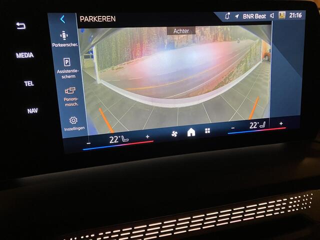 BMW 1-SERIE 120 M Sport Design Edition | Schuif-kantel dak | LED | 20" LMV | Dakspoiler | M-sport pakket | Org. NL |