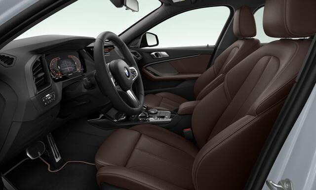 BMW 1-SERIE 118i M-Sport - Pano - Harman Kardon - Stoelverwarming
