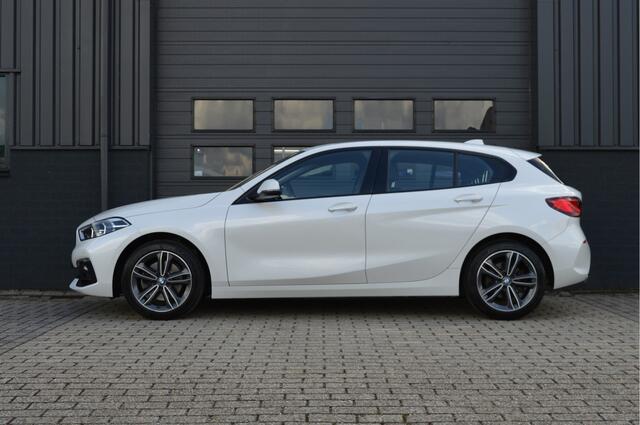 BMW 1-SERIE 118i Executive Edition Sport Line