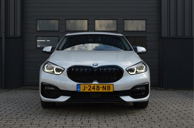 BMW 1-SERIE 118i Executive Edition Sport Line