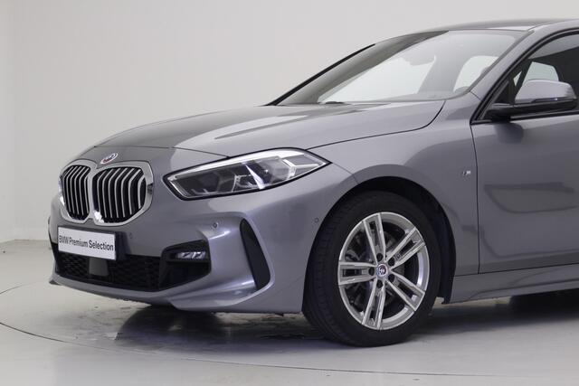 BMW 1-SERIE 120i M-Sport | Camera | 50-Jahre | Hifi |