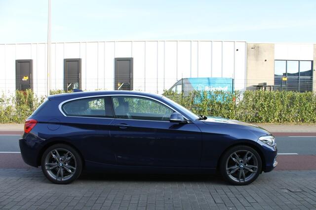 BMW 1-SERIE 120i High Executive