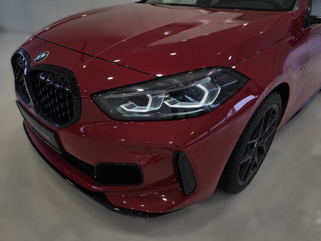BMW 1-SERIE M135i xDrive M Performance |Fabrieksgarantie|1e eigenaar|