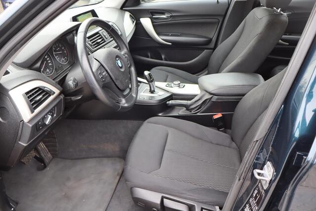 BMW 1-SERIE 118i Centennial Executive Navigatie, Stoelverwarming, Cruise control, Lichtmetalen wielen, Elektrische ramen