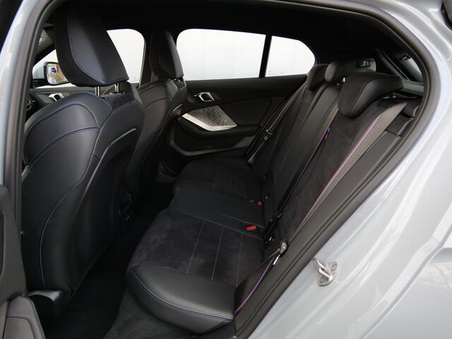 BMW 1-SERIE 116 automaat 123pk M Sportpakket Pro Stoelverwarming / Camera / Keyless entry