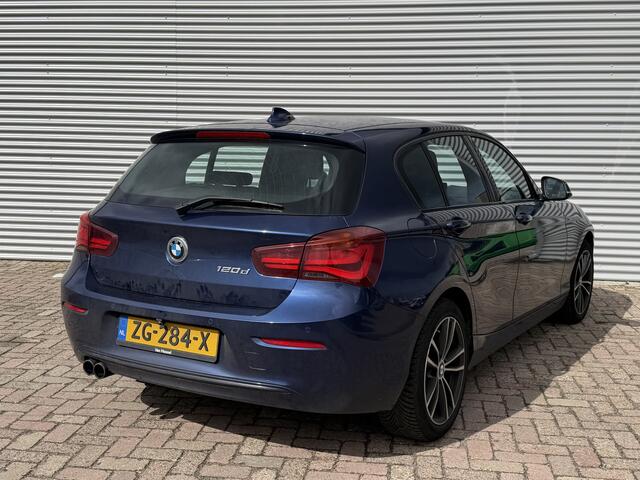 BMW 1-SERIE 120d Sport Line Edition | Nieuw Binnen! | Automaat | Trekhaak | M-Pakket