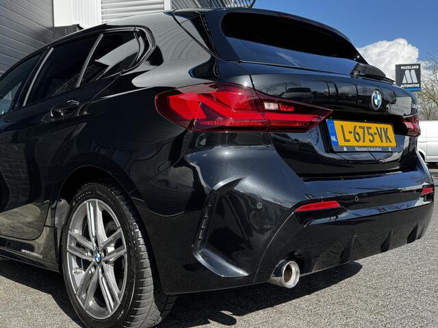 BMW 1-SERIE 118i Business Edition M-Sport Shadow Automaat | Navi | Cruise | Carplay | Sfeer | ¤19.900,- incl. BTW