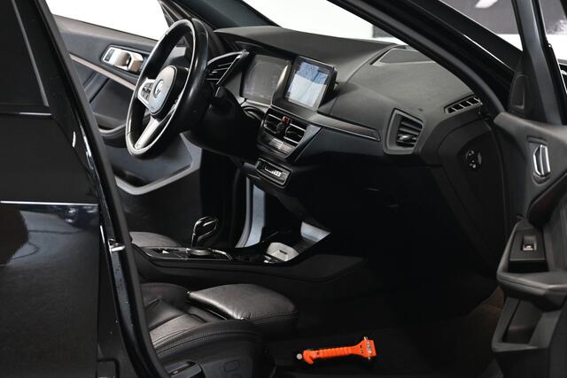 BMW 1-SERIE 118i High Executive NL auto / Leer / clima / navi