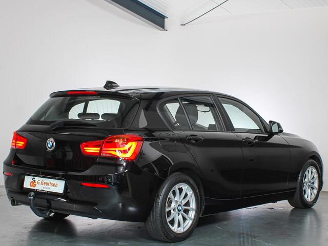BMW 1-SERIE 118i Corporate Lease Executive Trekhaak, Cruise control, Led, Airco,