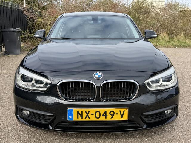 BMW 1-SERIE 120i Autom/Tiptr Executive HK/Clima/Stlvrw/Cruise