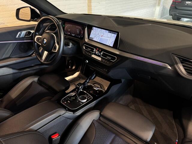 BMW 1-SERIE 120i High Executive M-Sport Pano Sfeerv HUD Trekhaak 19''