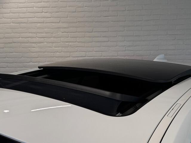 BMW 1-SERIE 120i High Executive M-Sport Pano Sfeerv HUD Trekhaak 19''