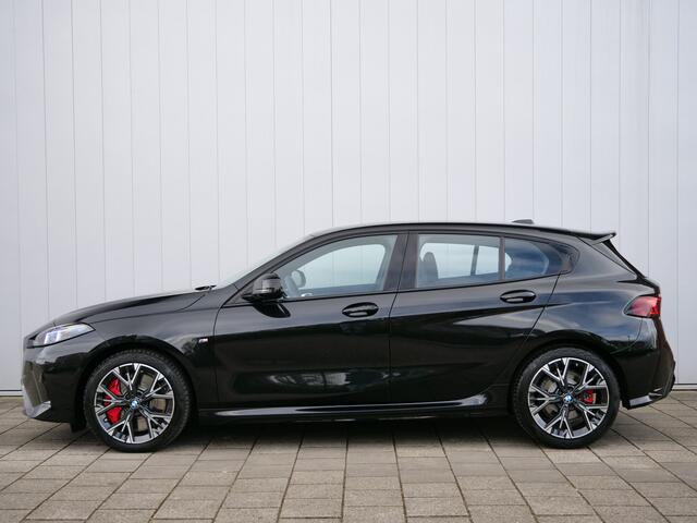 BMW 1-SERIE 116 automaat 123pk M Sportpakket Pro Stoelverwarming / Camera / Keyless entry