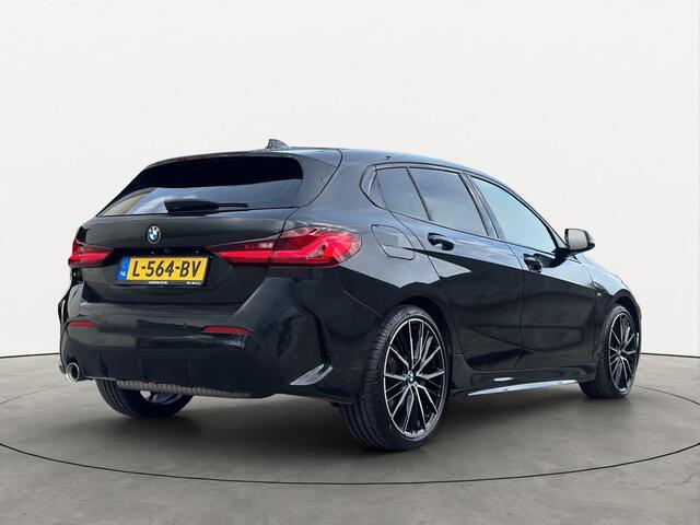 BMW 1-SERIE 118i 140PK Automaat M-Sport Shadow Camera Leer 19'' LMV Trekhaak