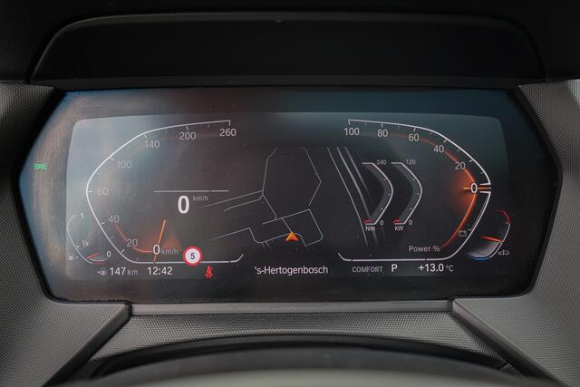 BMW 1-SERIE 118i High Executive M-Sport | HARMAN & KARDON | PANORAMADAK | SPORTSTOELEN VOLLEDER INTERIEUR | STOELVERWARMING | SFEERVERLICHTING | CRUISE CONTROL |