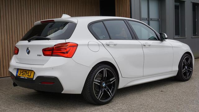BMW 1-SERIE 118i 160pk M-Sport Shadow Executive 5-drs Clima Led navi *169986km* 18 inch LM Black optik *1ste eign*