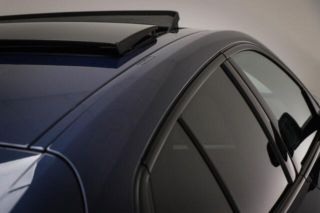 BMW 1-SERIE 118i Business Edition | SPORT LINE | PANORAMADAK | SPORTSTOELEN | DAB | APPLE