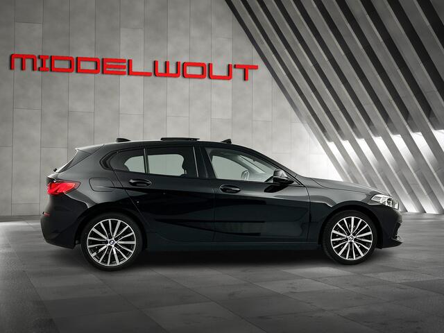 BMW 1-SERIE 118i M-Sport Shadow-Line Pano-dak/Adap.Cruise/Sportstoel/18'LMV