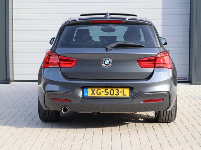 BMW 1-SERIE 118i | M Sportpakket | Pano | Trekhaak | Orig. NL!