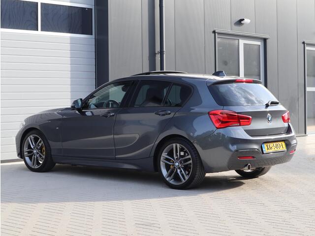 BMW 1-SERIE 118i | M Sportpakket | Pano | Trekhaak | Orig. NL!