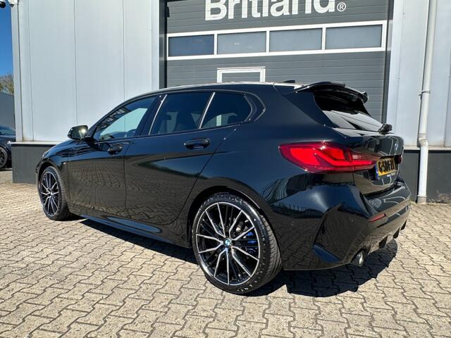 BMW 1-SERIE 118i M-sport bj2020 *Pano *HUD *M stoelen *Leer *NL auto