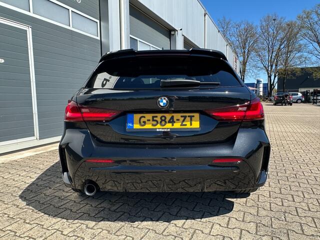 BMW 1-SERIE 118i M-sport bj2020 *Pano *HUD *M stoelen *Leer *NL auto