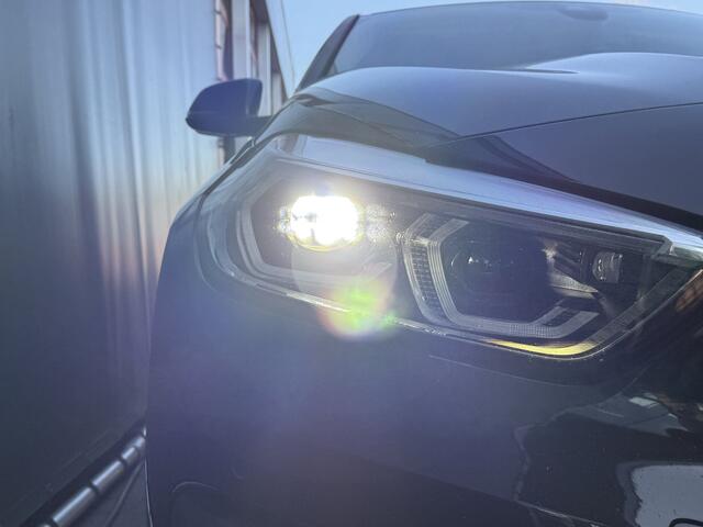 BMW 1-SERIE BWJ 2022 118i 136 PK Business Edition AUTOMAAT | FULL LED | HALF LEDER | STOELVERW. | CARPLAY + ANDROID | DAB + | NAVI | CLIMA | CRUISE | LMV | PDC