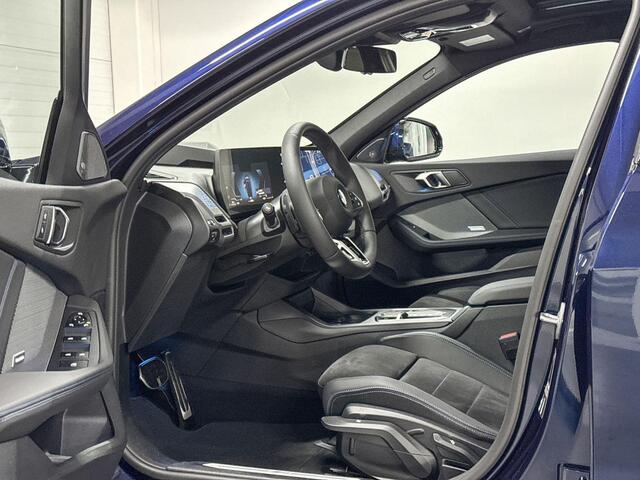 BMW 1-SERIE 120 | M-Sport Pro | Innovation Pack | Driving Assistant | Parking Assistant Plus | Harman/Kardon | Panoramdak | Comfort Access