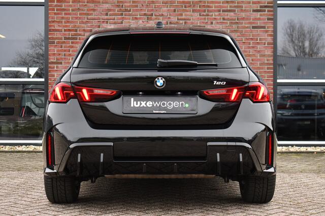 BMW 1-SERIE 120 M-Sport Pano ACC 360 HUD Shadowline 18inch