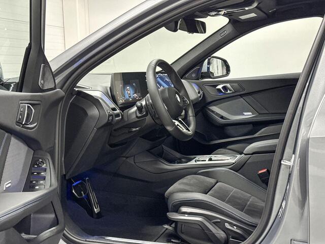BMW 1-SERIE 120 | M-Sport Pro | Premium Pack | Driving Assistant | Harman/Kardon | Panoramadak | Comfort Access l Huisselectie