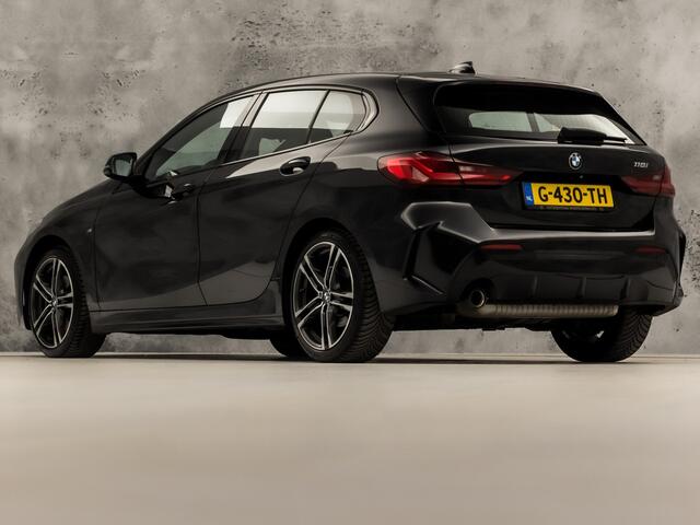 BMW 1-SERIE 118i M Sport High Executive Automaat (KUIPSTOELEN, M PAKKET, APPLE CARPLAY, CAMERA, LEDER, SPORTSTOELEN, STOELVERWARMING, CRUISE, NIEUWSTAAT)