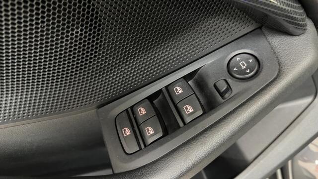 BMW 1-SERIE 118i High Executive Automaat Trekhaak
