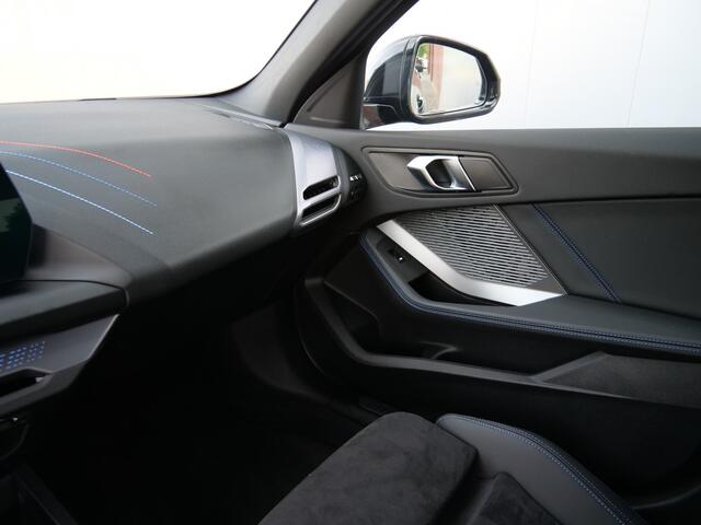 BMW 1-SERIE 116 automaat 123pk M Sportpakket Pro Stoelverwarming / Camera / Keyless entry