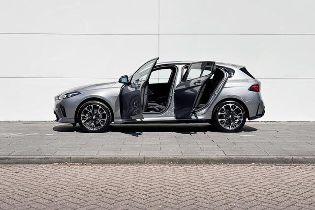 BMW 1-SERIE 120 M Sport Design Edition | Driving Assistent | Premium Pack |