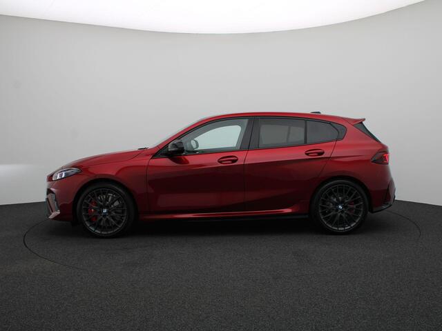 BMW 1-SERIE 120 M Sportpakket Pro | Premium Pack | Stuurwielrand verwarmd | Driving Assistant | Harman Kardon | 19''
