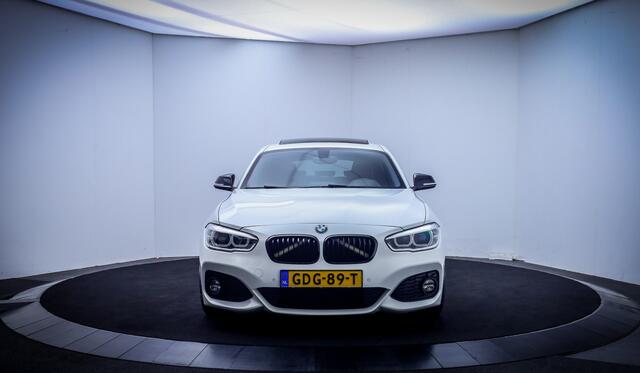 BMW 1-SERIE 125iA High Executive