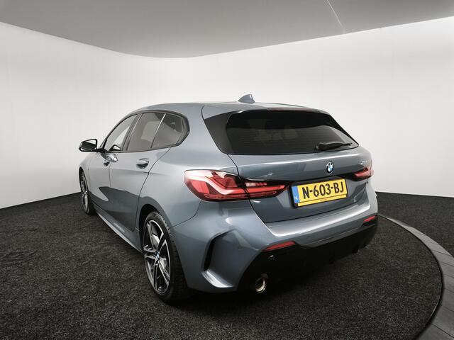BMW 1-SERIE 118i Business Edition | M-Sportpakket | Navigatie | Climate Control | Apple CarPlay / Android Auto |