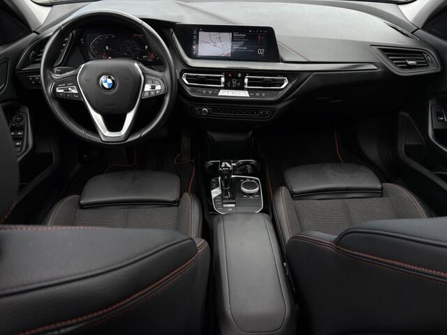BMW 1-SERIE 118i Executive Edition Sport Line | Panoramadak | Parking pack |