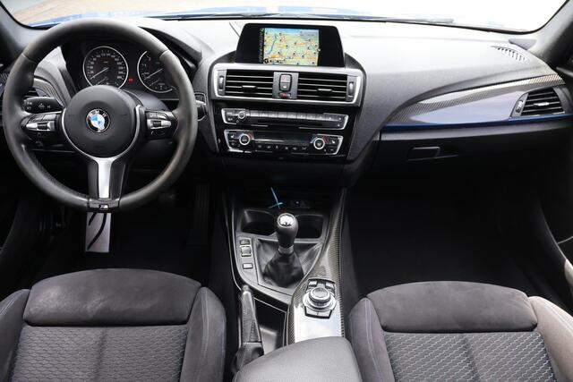 BMW 1-SERIE 116i High Executive M-Sport | Alcantara Sport | H&K | Stoelverw | Navi | Cruise | LED | Bots | PDC