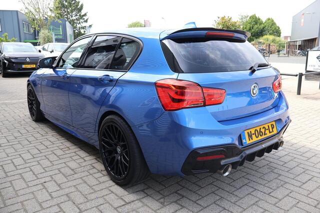 BMW 1-SERIE 116i High Executive M-Sport | Alcantara Sport | H&K | Stoelverw | Navi | Cruise | LED | Bots | PDC
