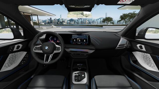 BMW 1-SERIE 120 M Sport Automaat / Sportstoelen / Comfort Access / Achteruitrijcamera / Adaptieve LED / Stoelverwarming