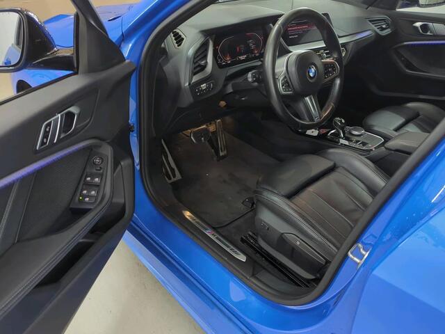 BMW 1-SERIE 118i High Executive Edition NL-AUTO | M-PAKKET | LEDER | SFEER VERLICHTING