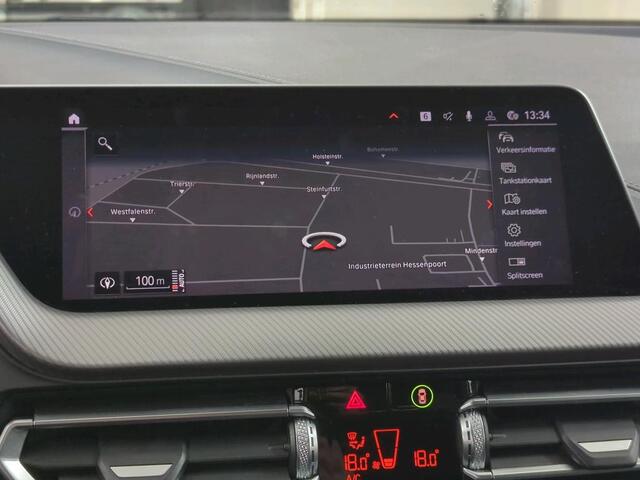 BMW 1-SERIE 118i High Executive Edition NL-AUTO | M-PAKKET | LEDER | SFEER VERLICHTING