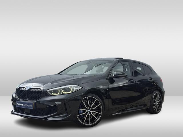 BMW 1-SERIE M135i xDrive High Executive | Pano | Head-up | Harman/Kardon | Dealer onderhouden