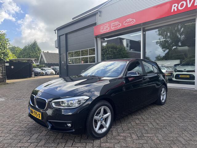 BMW 1-SERIE 118i Executive RIJKLAAR PRIJS, AUTOMAAT, Trekhaak, Cruise, Navi, Airco.
