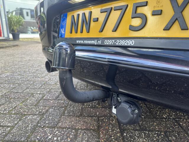 BMW 1-SERIE 118i Executive RIJKLAAR PRIJS, AUTOMAAT, Trekhaak, Cruise, Navi, Airco.