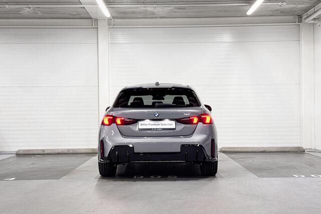 BMW 1-SERIE 120 | M-Sport Pro | Harman/Kardon | Comfort Access | Stoelverwarming | Panoramadak | Driving Assistant Plus | Huisselectie